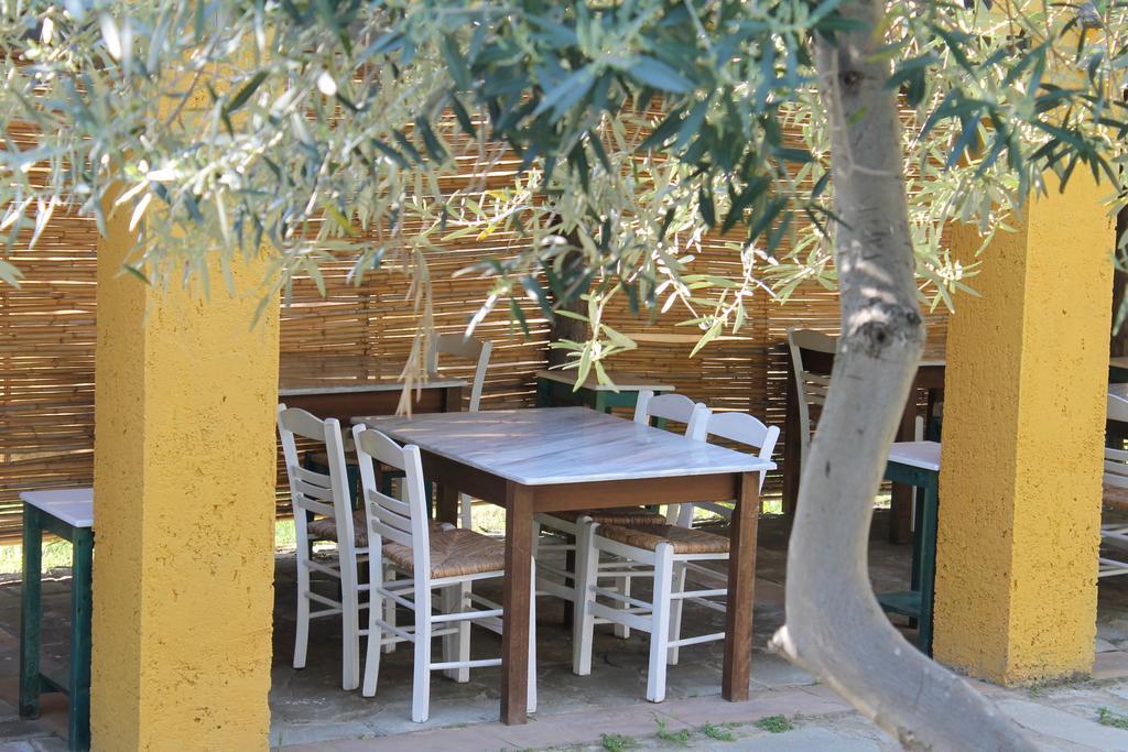 Despotiko Apt. Hotel & Suites Toroni Buitenkant foto