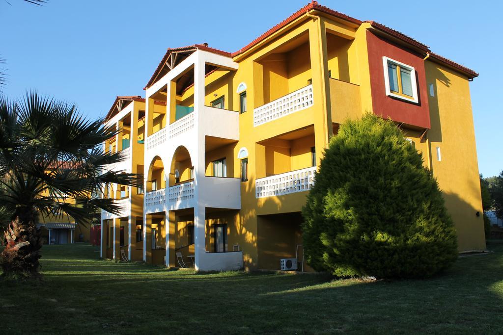 Despotiko Apt. Hotel & Suites Toroni Buitenkant foto