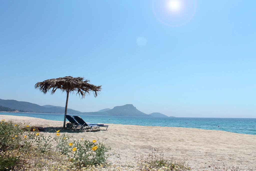 Despotiko Apt. Hotel & Suites Toroni Buitenkant foto