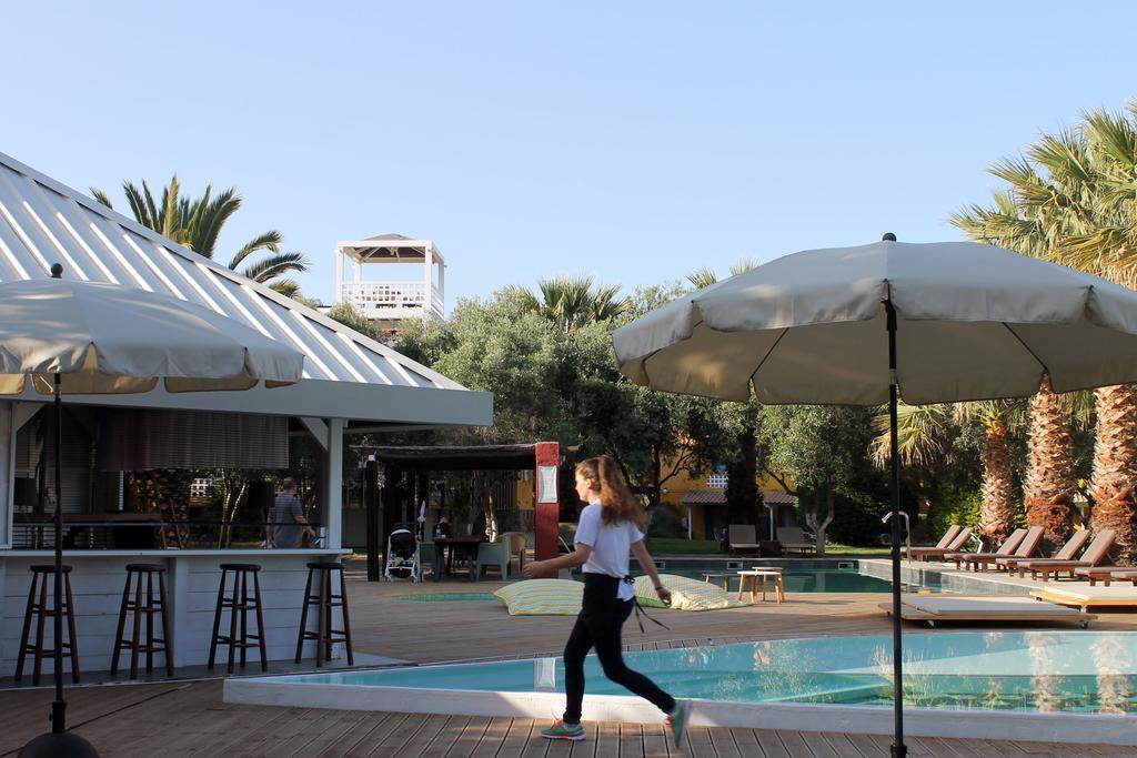 Despotiko Apt. Hotel & Suites Toroni Buitenkant foto