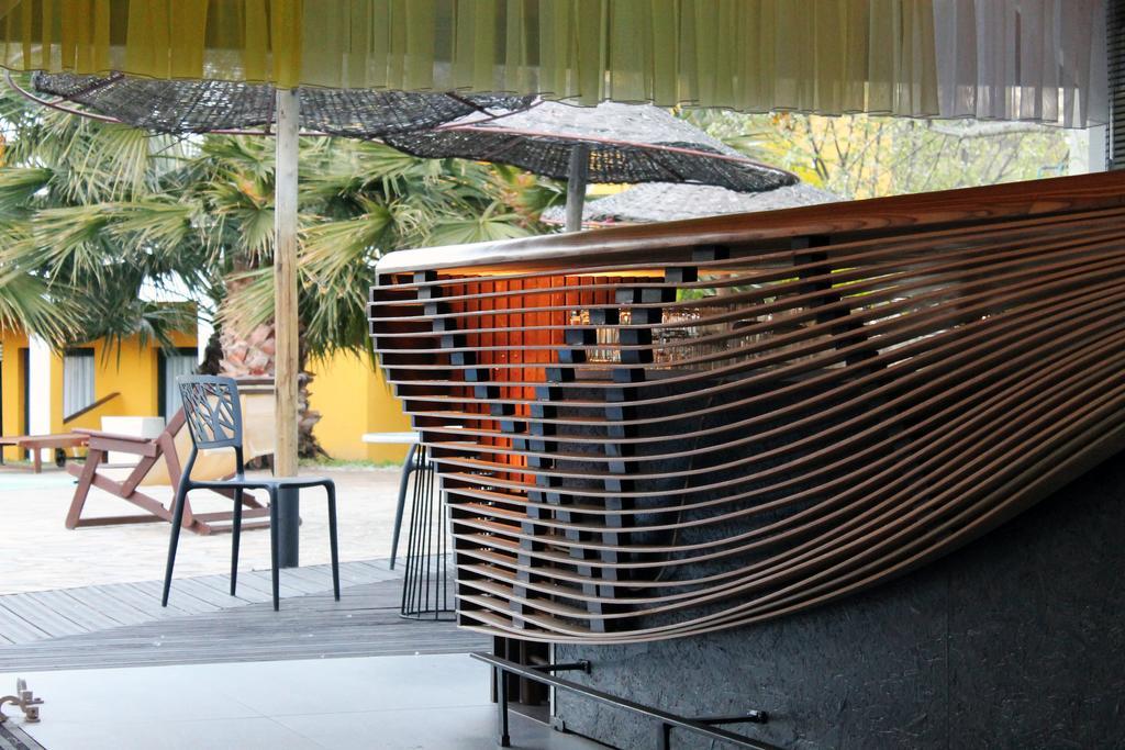 Despotiko Apt. Hotel & Suites Toroni Buitenkant foto