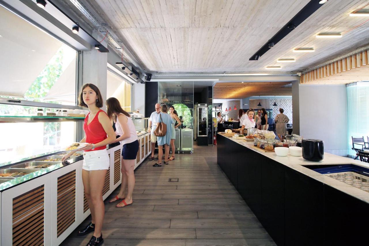 Despotiko Apt. Hotel & Suites Toroni Buitenkant foto
